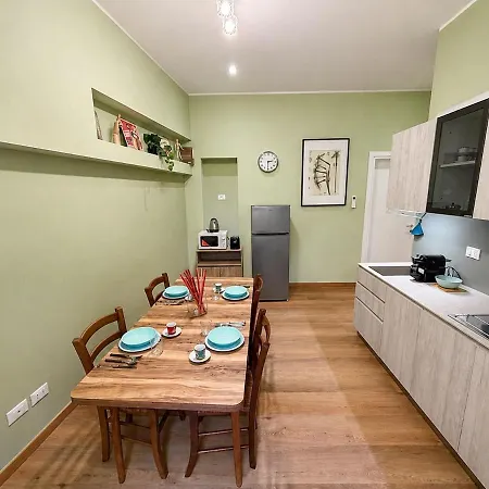 Pensjonat Due Torri - With Private Bathroom In The Center