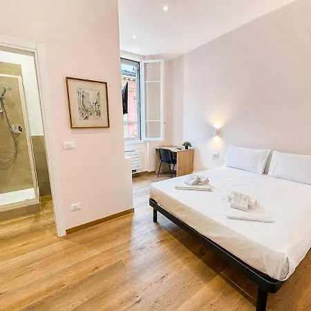 Due Torri - With Private Bathroom In The Center Bolonia